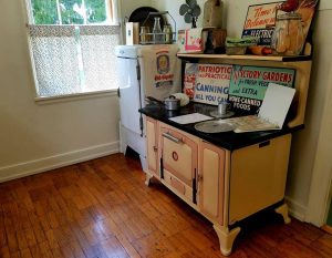 Arthurdale home will take you back to the 1930s
